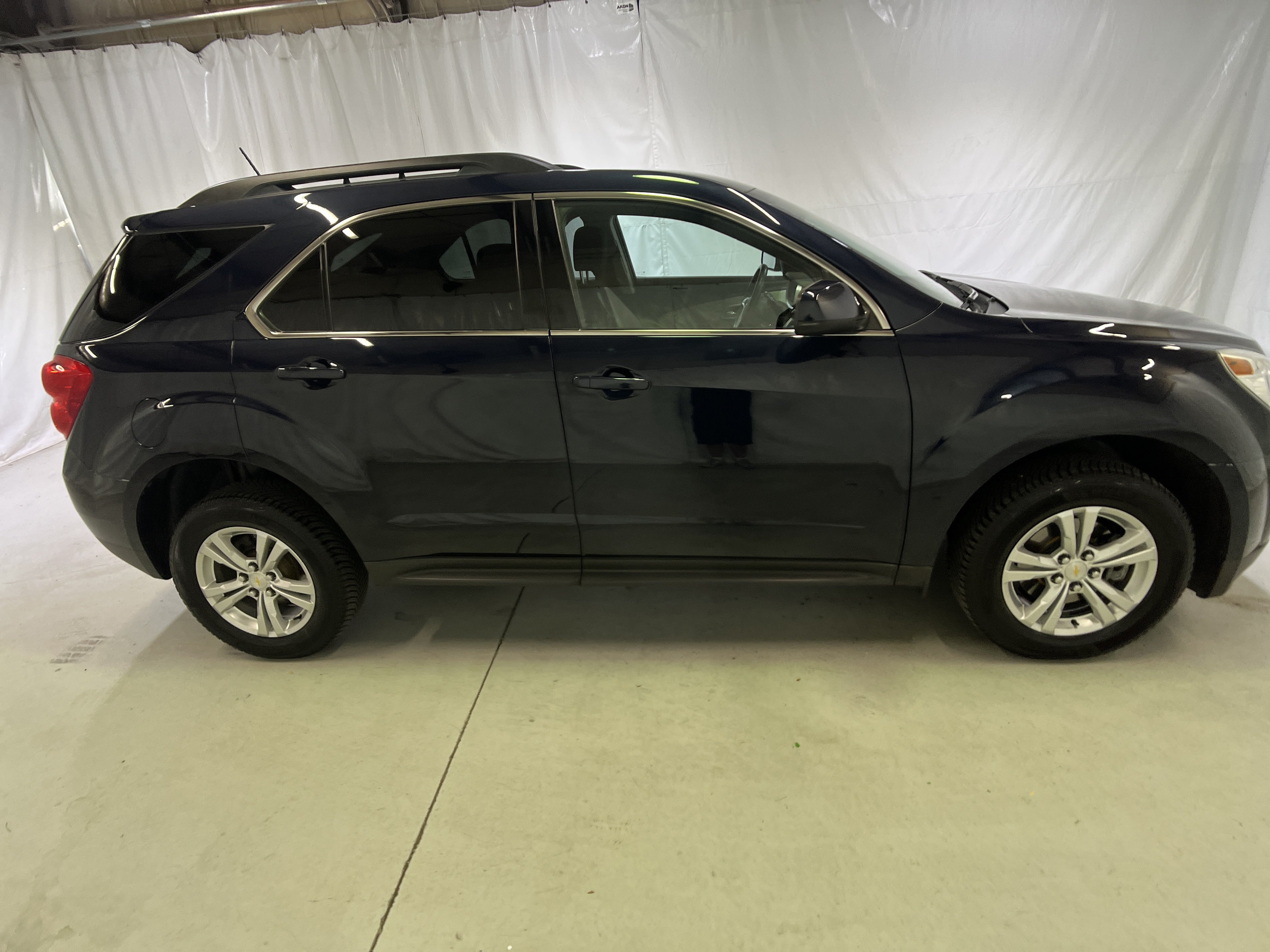 Used 2015 Chevrolet Equinox LT w/ Driver Convenience Package AWD/4WD image 12