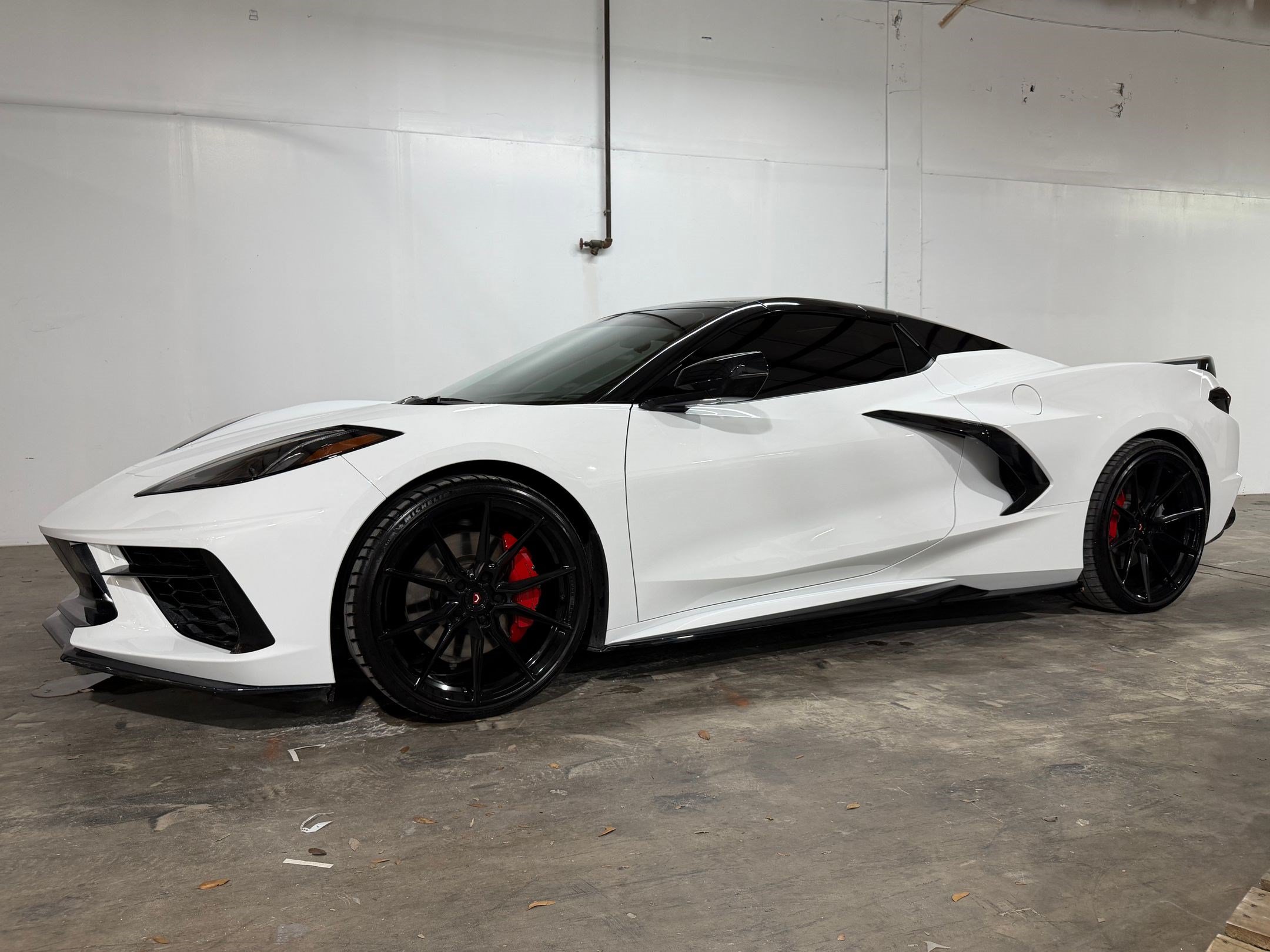 Used 2023 Chevrolet Corvette Stingray Preferred Conv w/ Z51 Performance Package RWD image 33