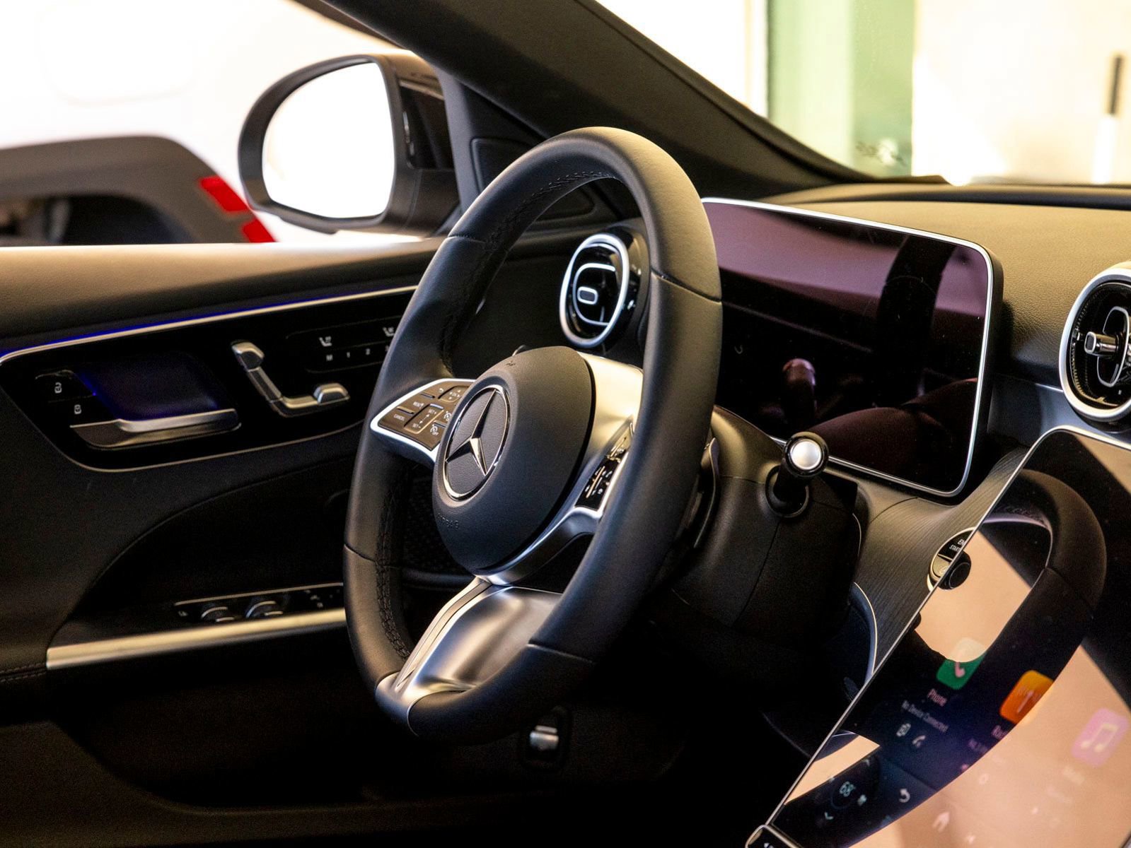 Used 2025 Mercedes-Benz C 300 Sedan image 20