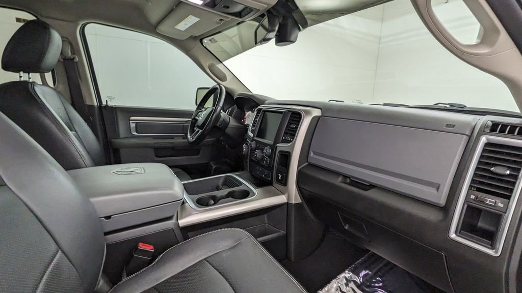 Used 2019 RAM 1500 Classic Warlock image 39