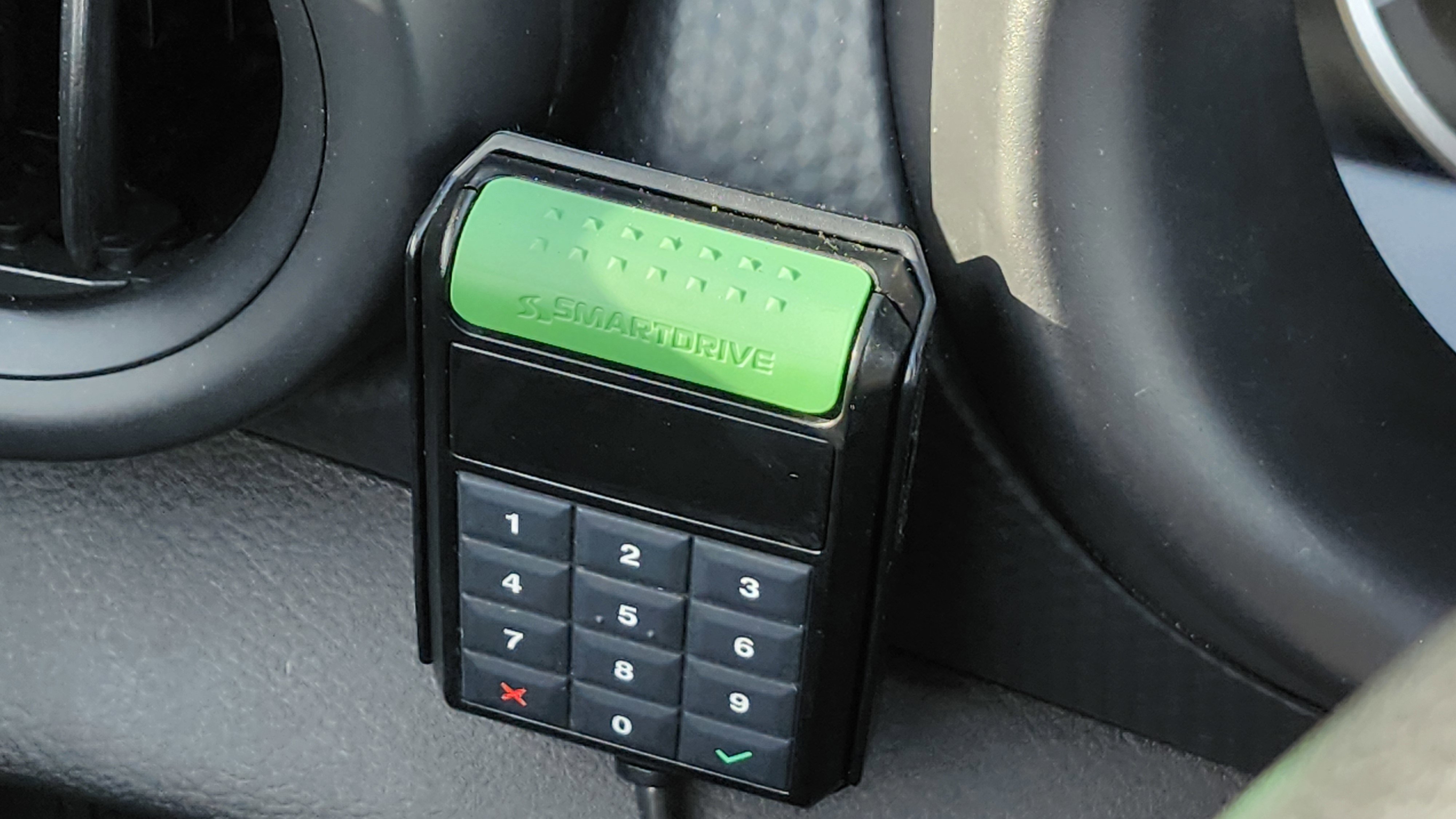 Used 2021 Nissan Kicks S image 9