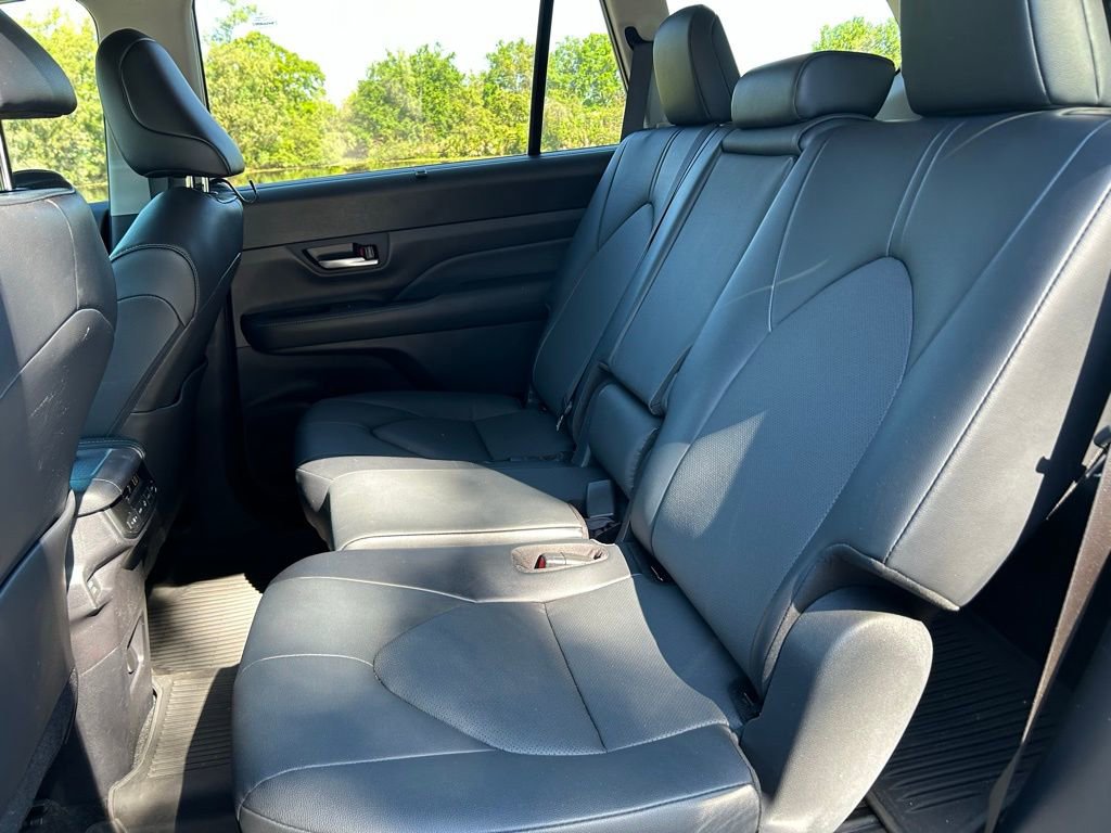 Certified 2024 Toyota Grand Highlander XLE image 14