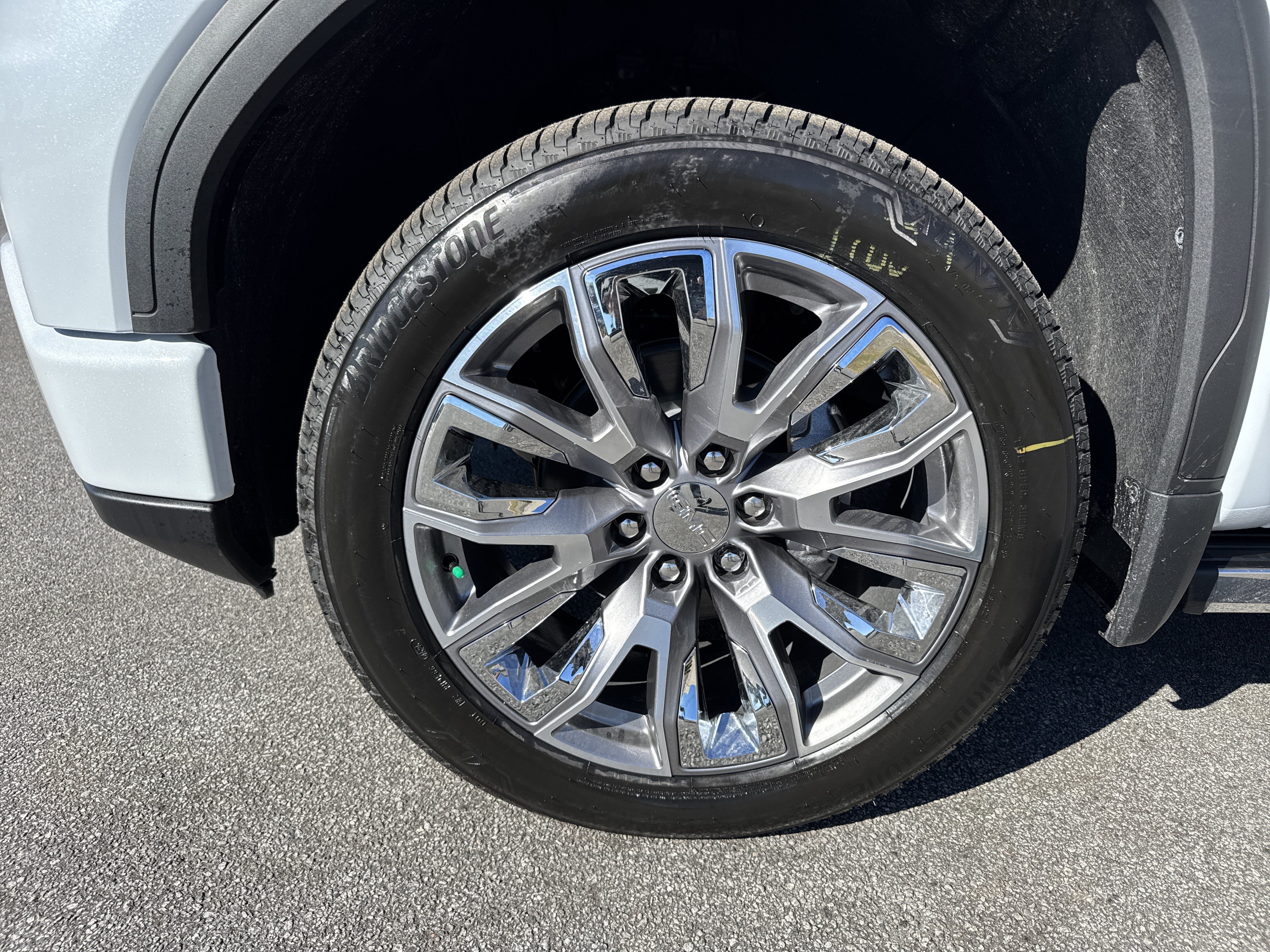 New 2026 GMC Sierra 1500 Denali AWD/4WD image 13