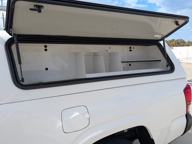 Used 2022 Toyota Tacoma SR RWD image 11