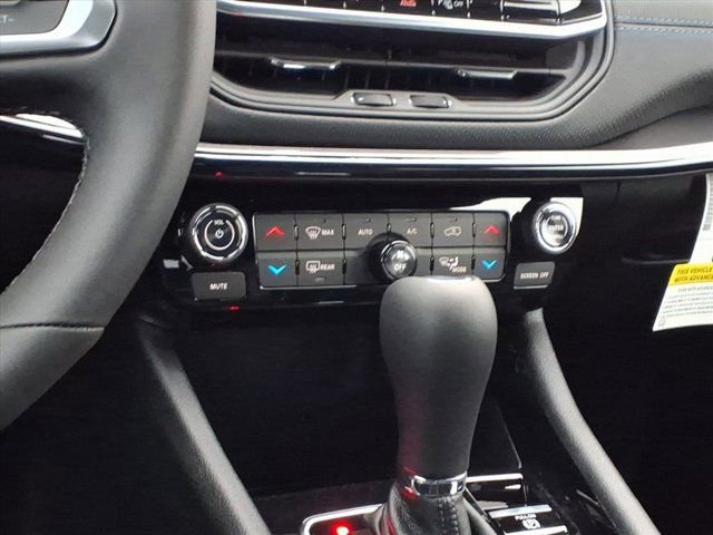 New 2026 Jeep Compass Limited image 8