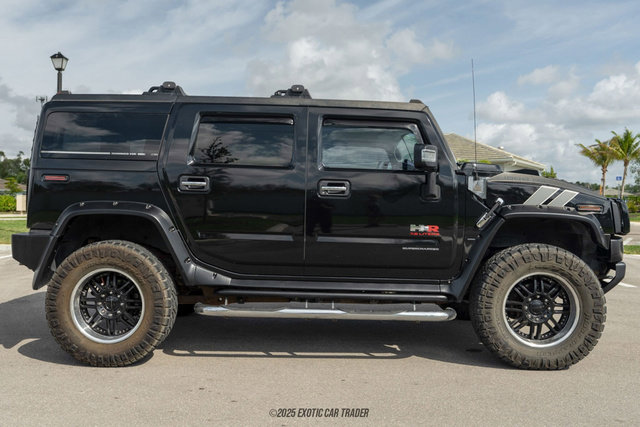 Used 2004 HUMMER H2 w/ Preferred Equipment Group image 9