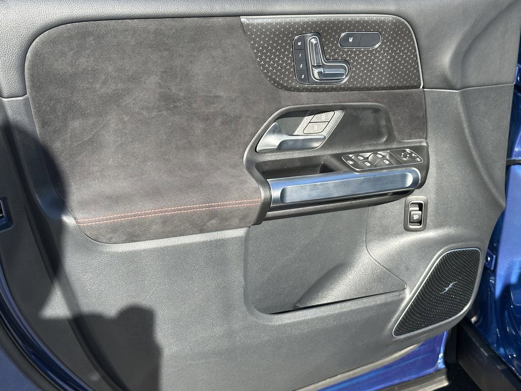 Certified 2025 Mercedes-Benz GLB 250 image 11