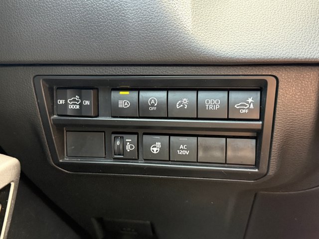 Used 2023 Toyota Tundra Limited w/ Power Package AWD/4WD image 26