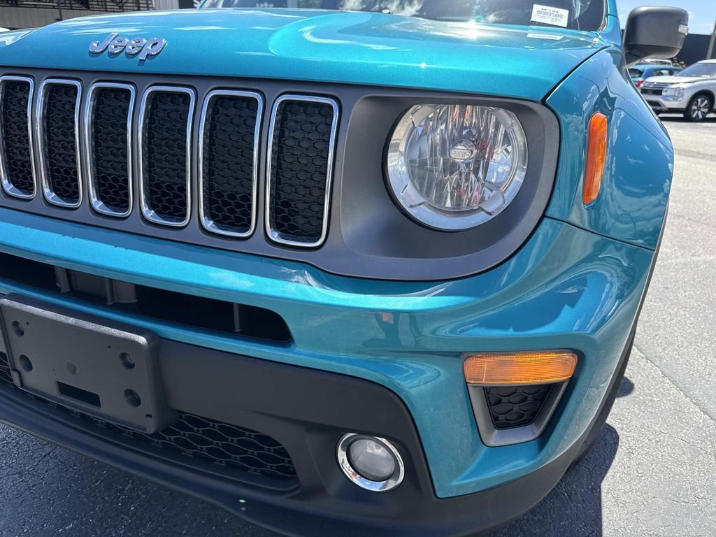 Used 2021 Jeep Renegade Limited AWD/4WD image 9
