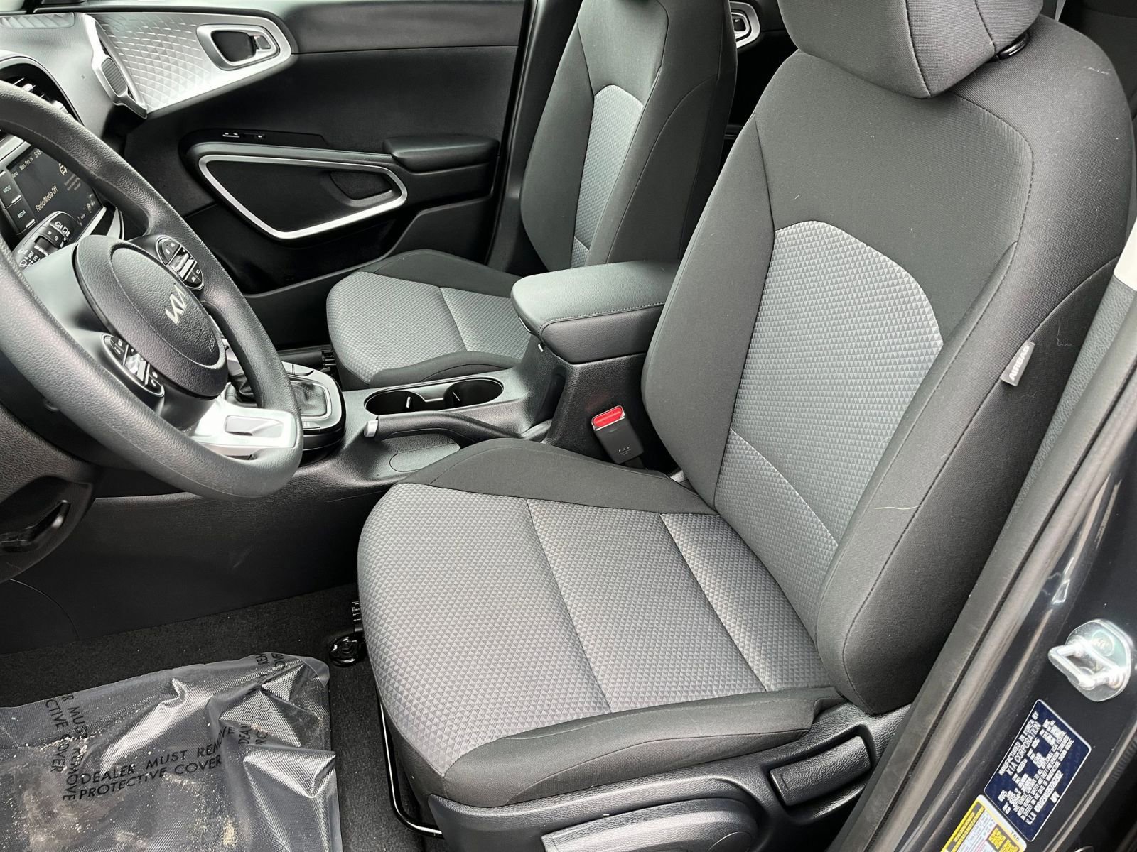 Used 2025 Kia Soul LX w/ LX Technology Package image 32