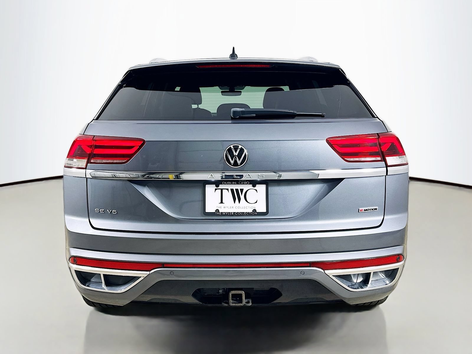 Used 2020 Volkswagen Atlas Cross Sport SE w/ Panoramic Sunroof Package AWD/4WD image 6