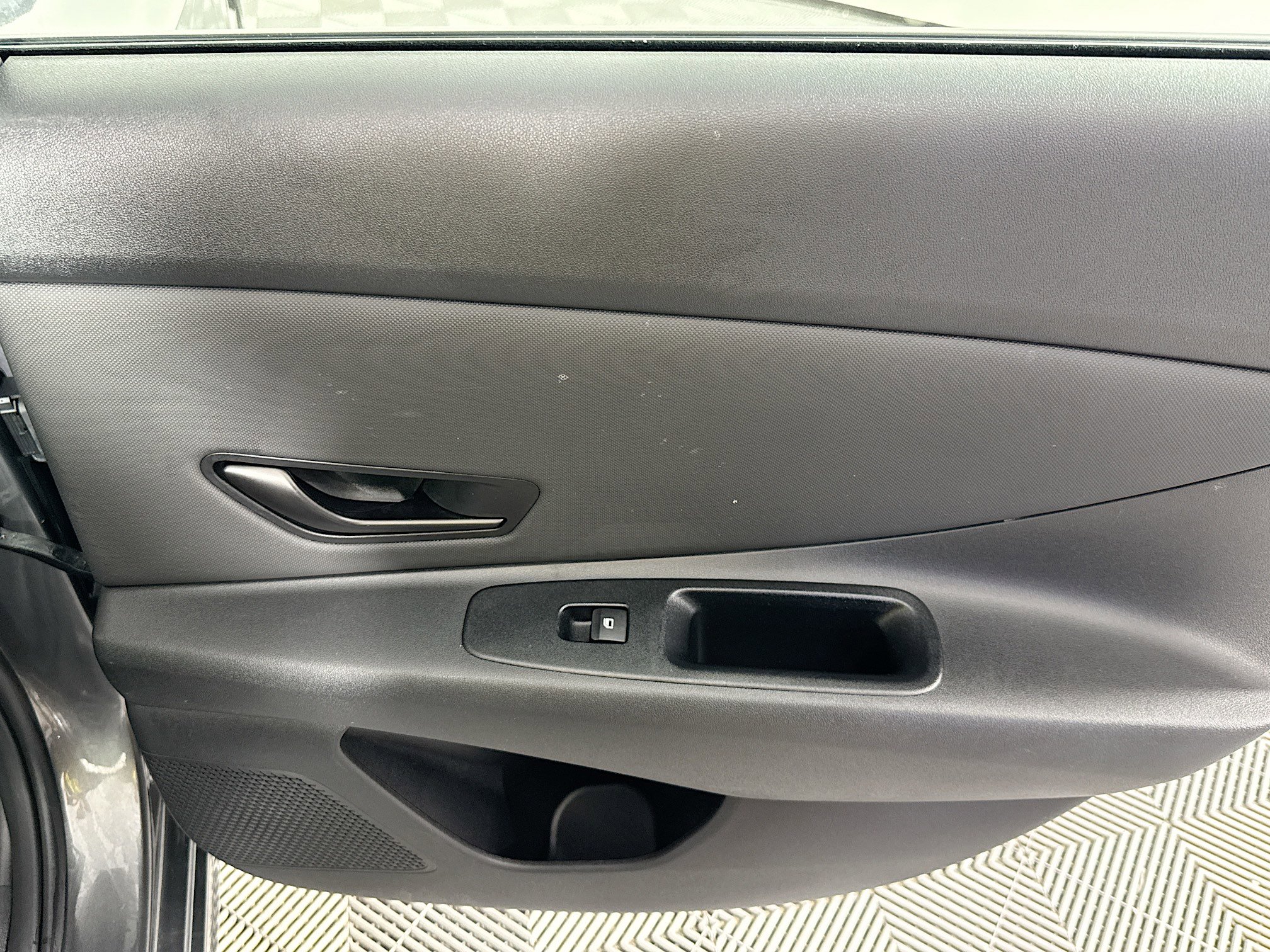 Used 2026 Hyundai Elantra Sport FWD image 27