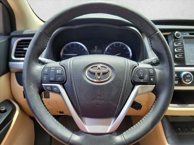 Used 2015 Toyota Highlander XLE AWD/4WD image 20