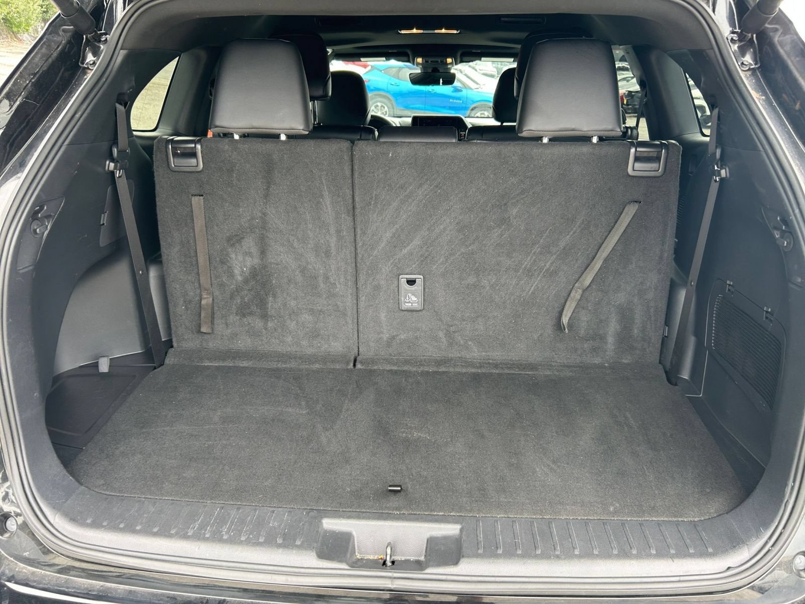 Used 2025 Toyota Highlander XSE AWD/4WD image 28