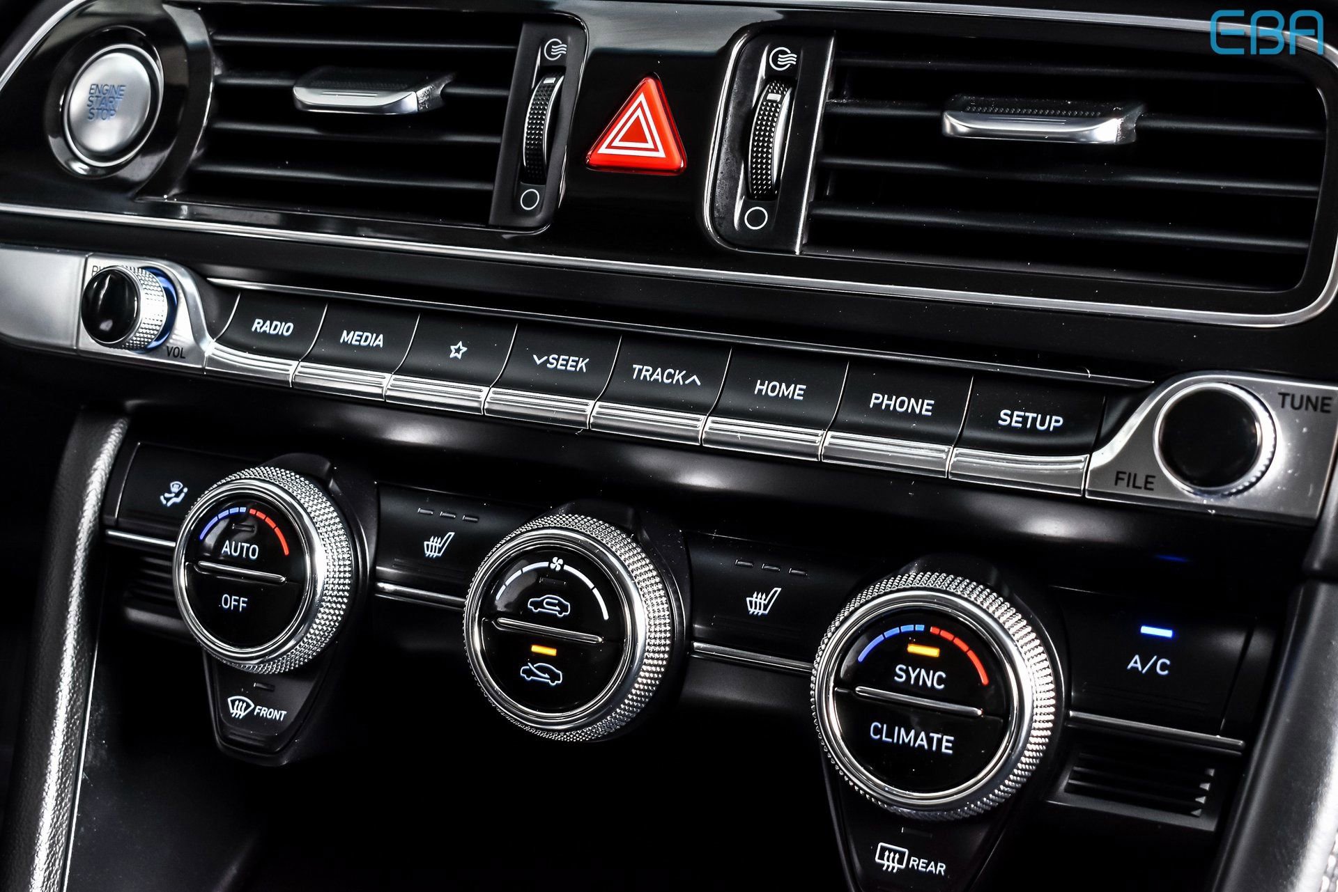 Used 2021 Genesis G70 2.0T image 27