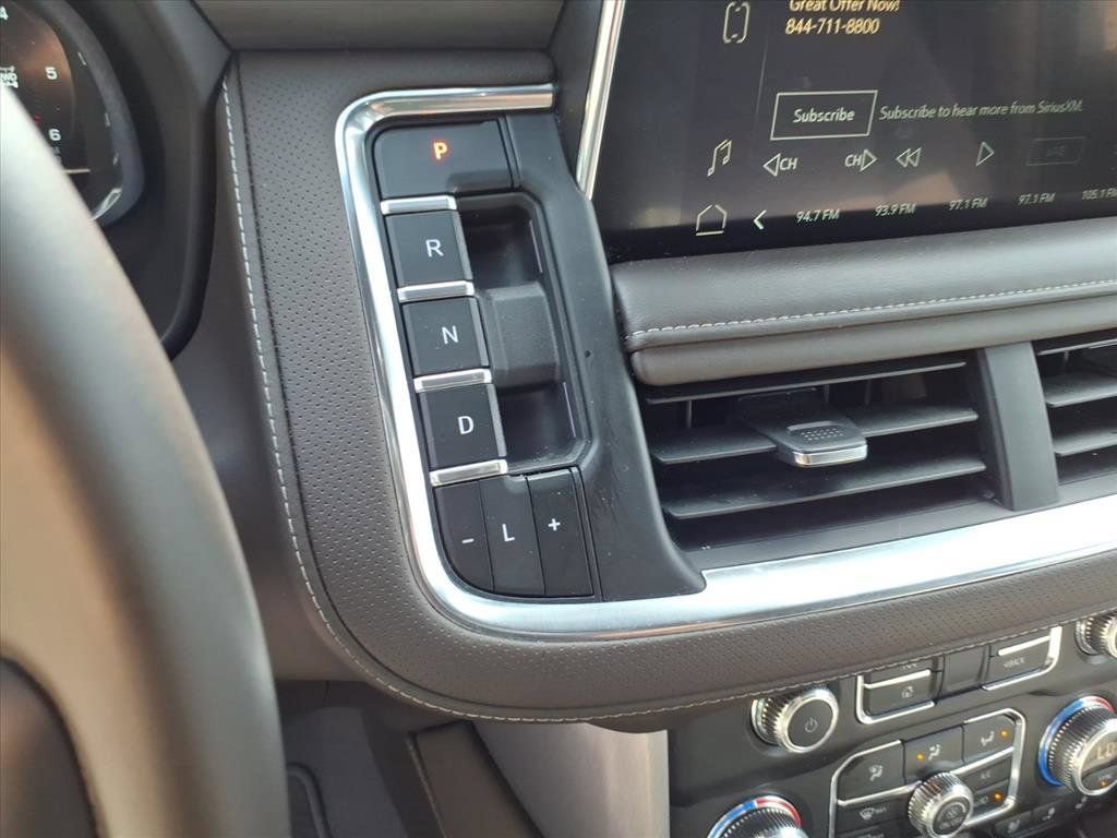 Used 2024 GMC Yukon SLT AWD/4WD image 30