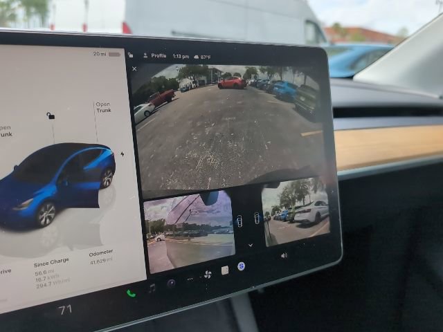 Used 2022 Tesla Model Y Long Range image 14