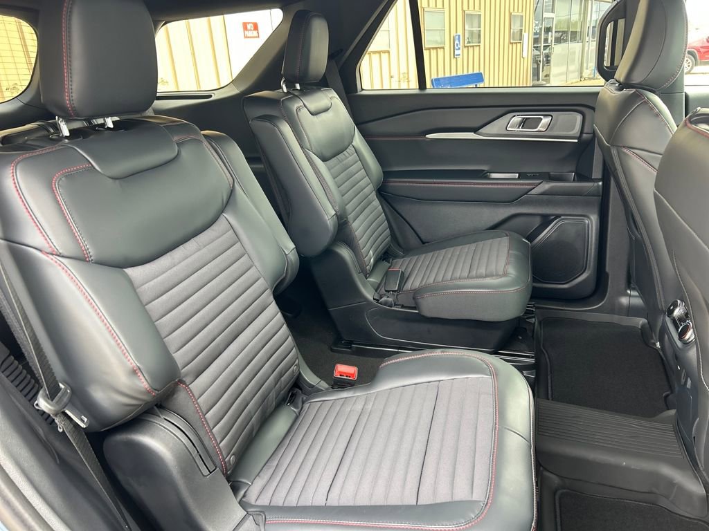 New 2026 Ford Explorer ST-Line image 22