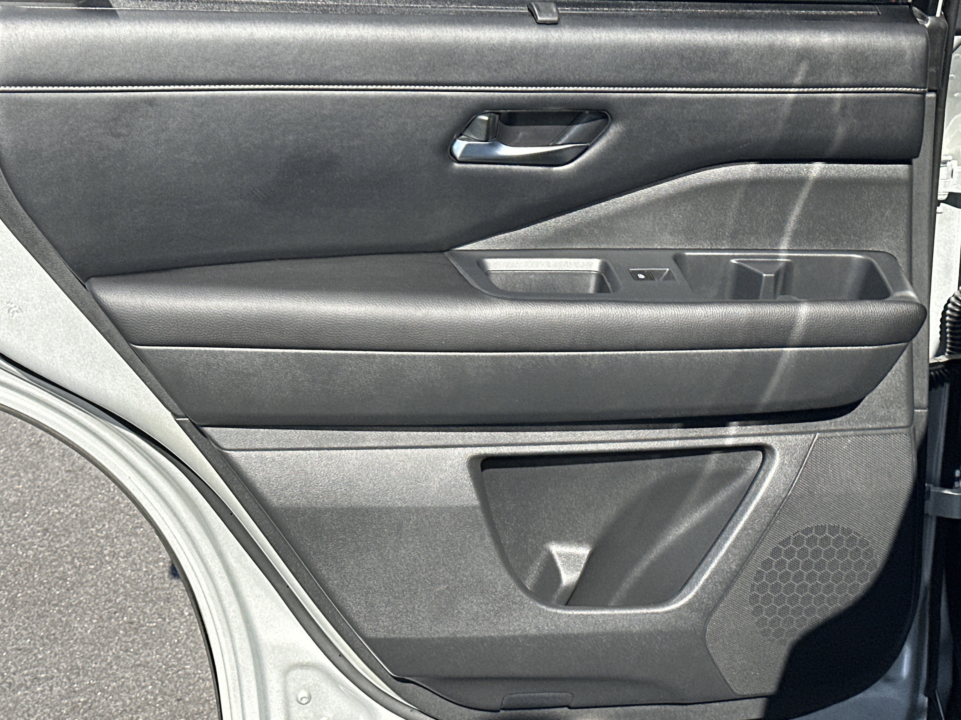 Used 2023 Nissan Pathfinder SL image 23