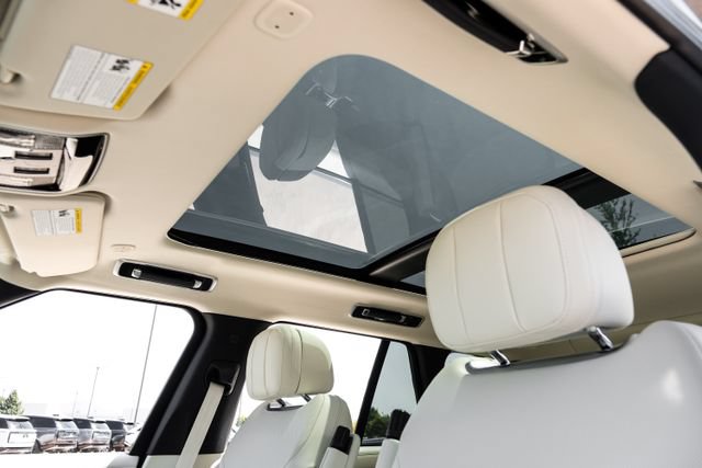 New 2026 Land Rover Range Rover SE AWD/4WD image 5
