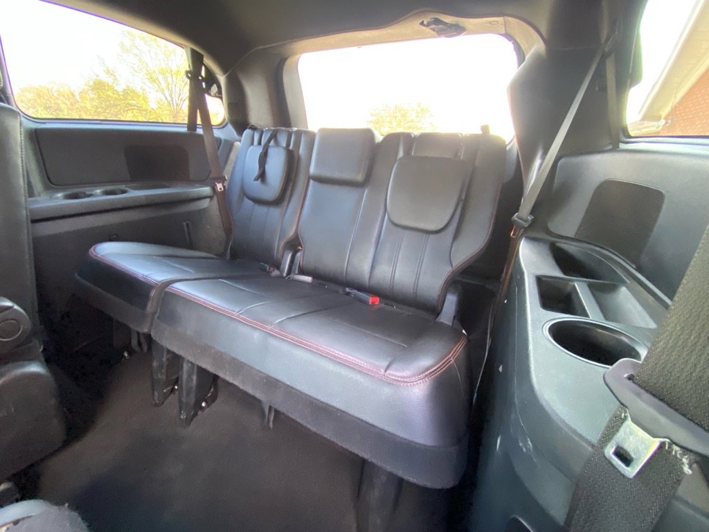 Used 2019 Dodge Grand Caravan GT image 12
