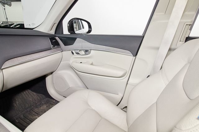 Certified 2023 Volvo XC90 B6 Plus w/ Protection Package Premier AWD/4WD image 7