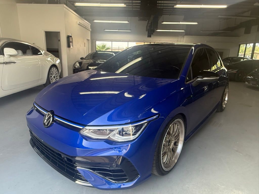 Used 2024 Volkswagen Golf R image 2
