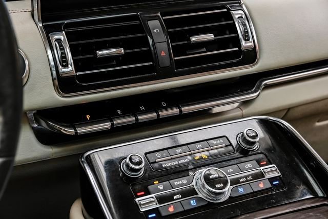 Used 2018 Lincoln Navigator L Reserve w/ Technology Package AWD/4WD image 29