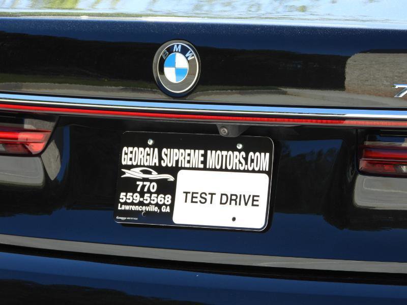 Used 2021 BMW 740i w/ Premium Package image 12