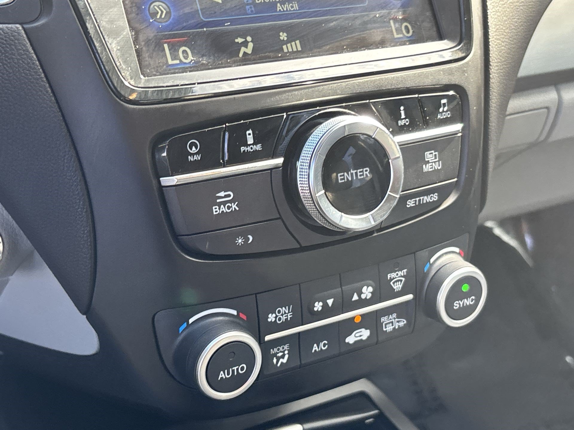Used 2018 Acura RDX w/ Advance Package FWD image 16