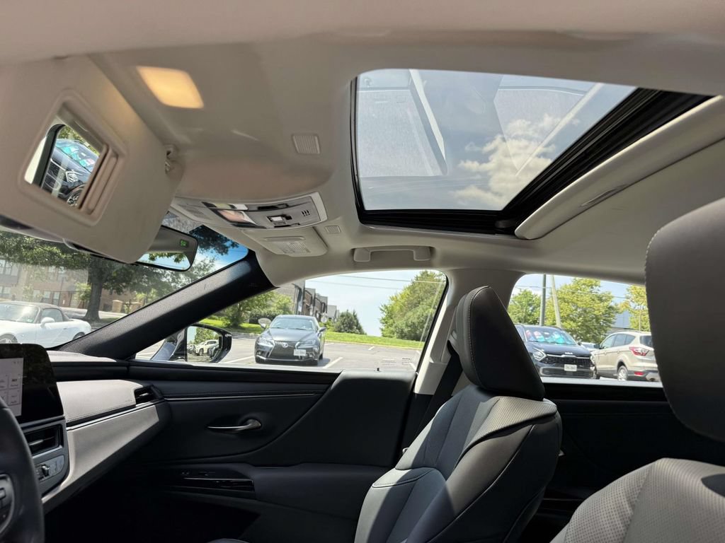 Used 2023 Lexus ES 350 w/ Premium Package FWD image 19