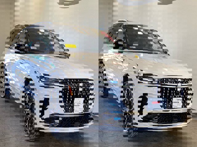 New 2026 Lincoln Nautilus Reserve image 2