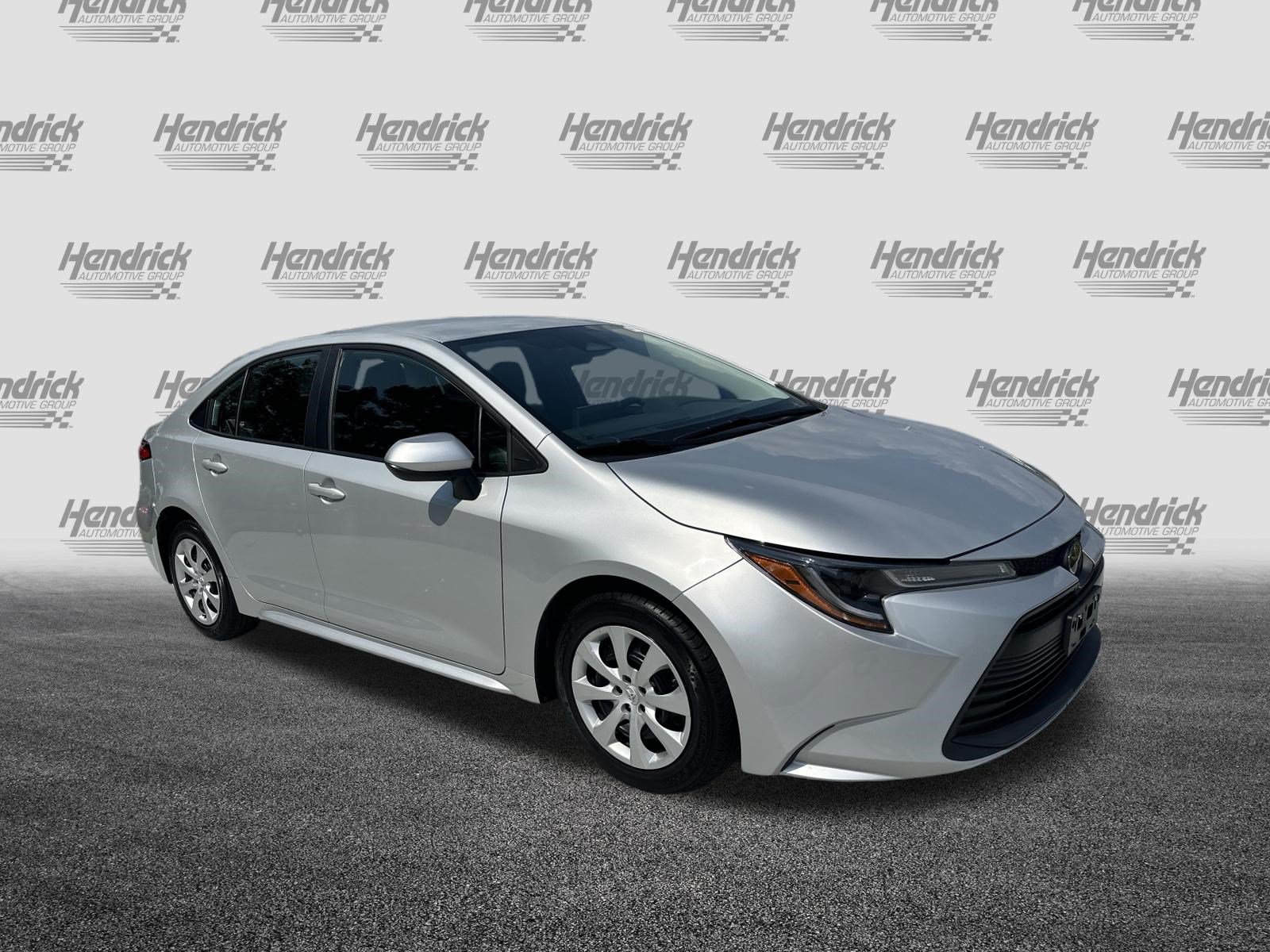 Used 2024 Toyota Corolla LE FWD image 2