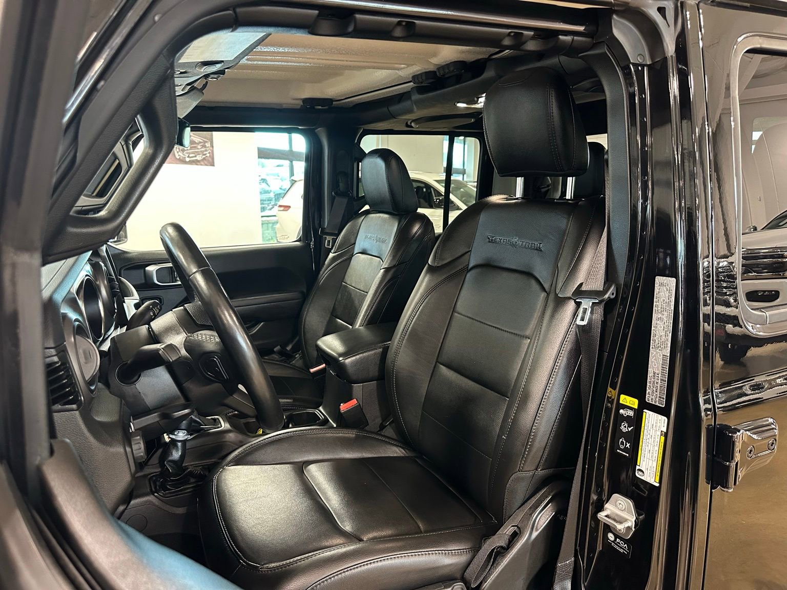 Used 2022 Jeep Gladiator Sport AWD/4WD image 13