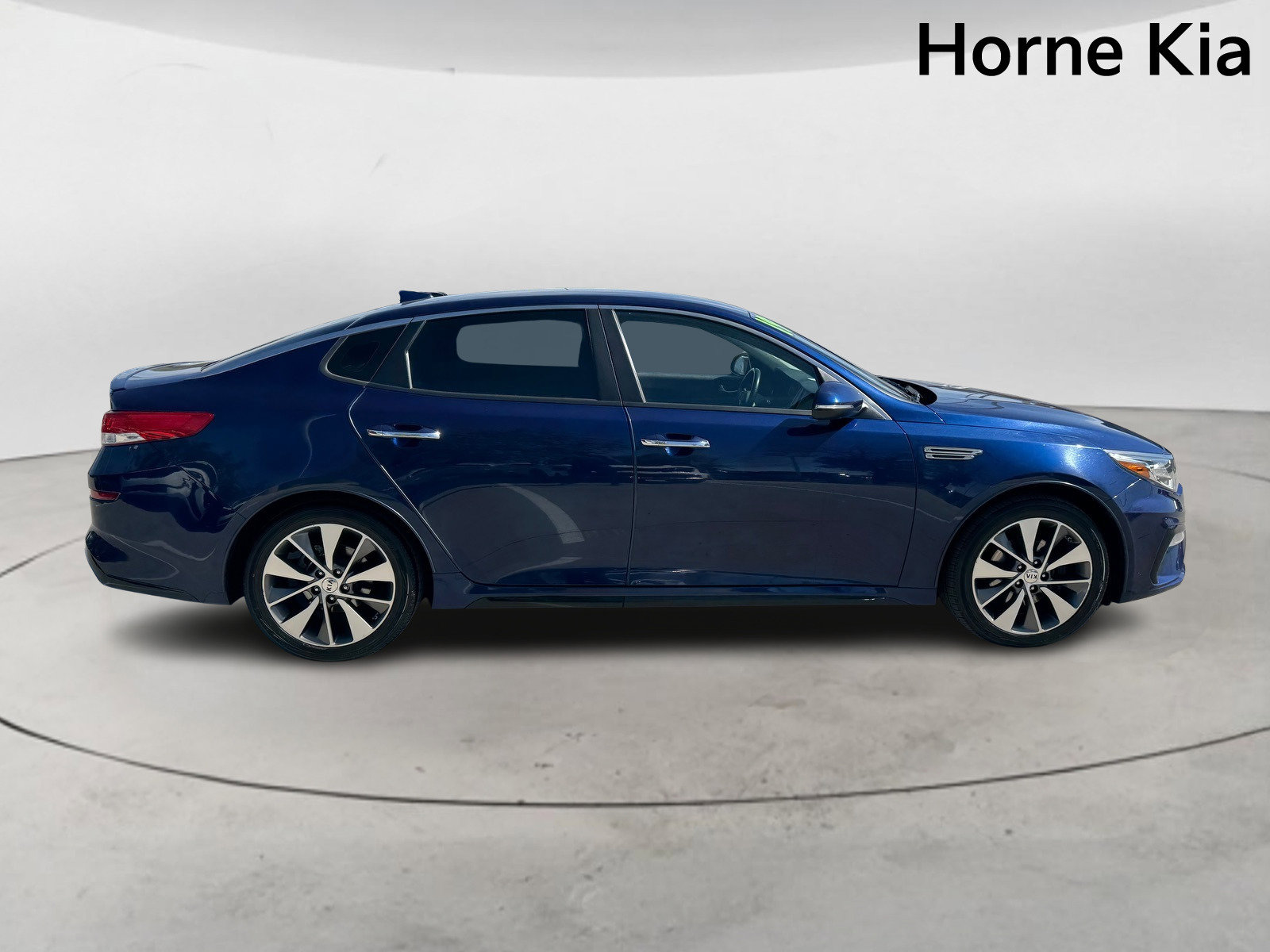 Used 2019 Kia Optima S image 3
