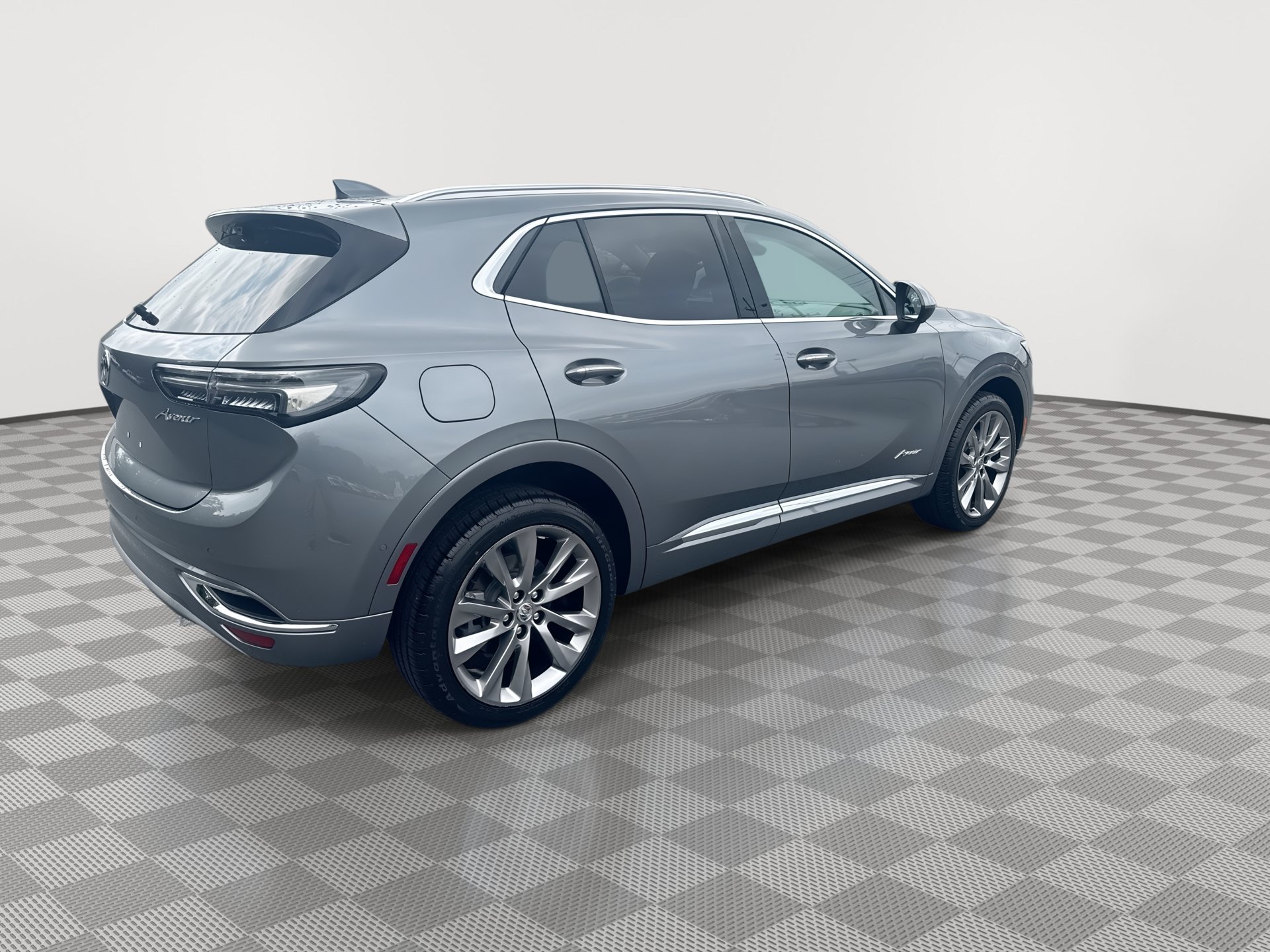 Used 2022 Buick Envision Avenir w/ Technology Package II AWD/4WD image 8