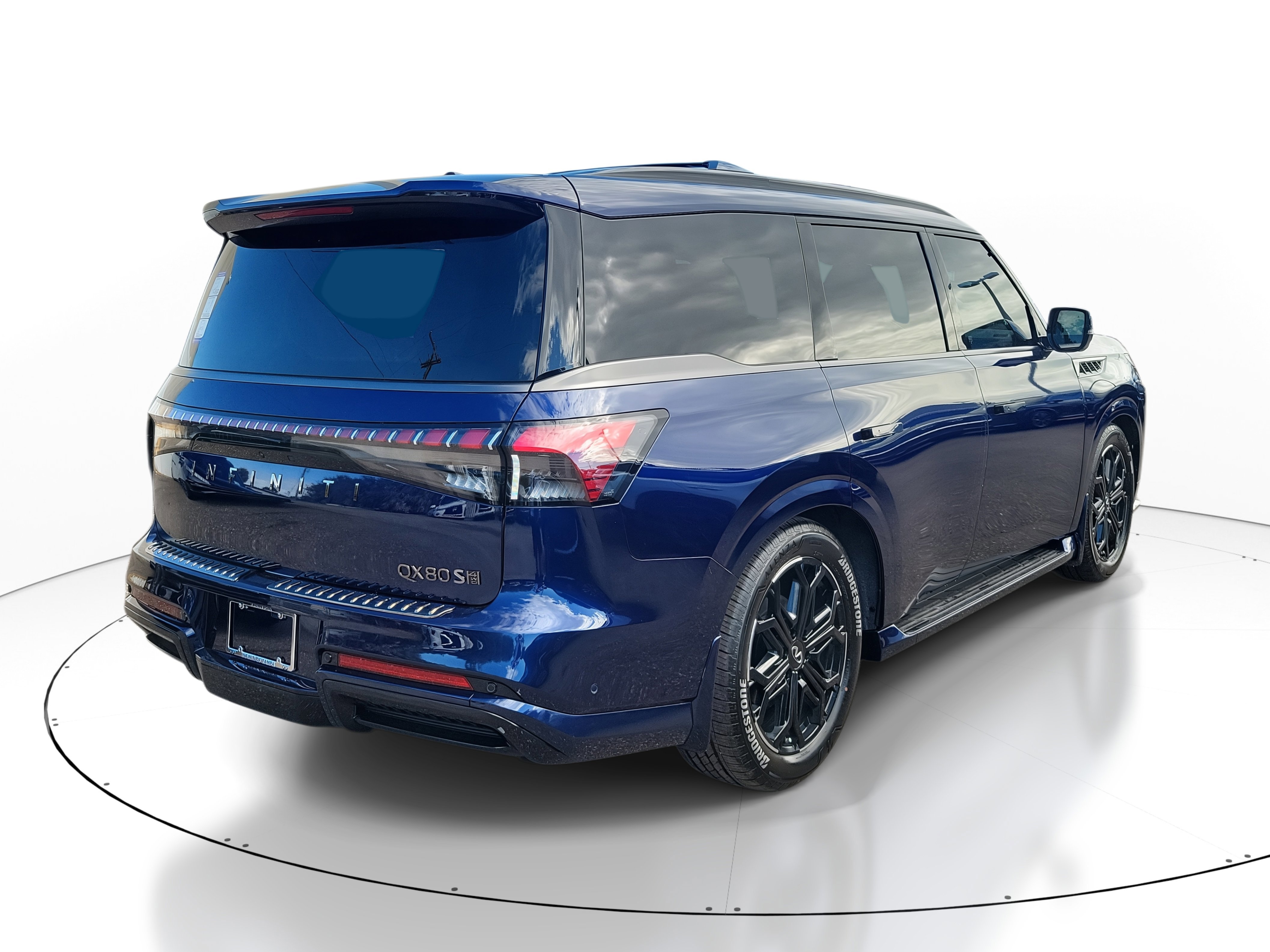 New 2026 INFINITI QX80 4WD w/ Sport Exterior Package image 3