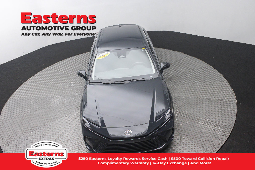 Used 2025 Toyota Camry LE FWD image 4