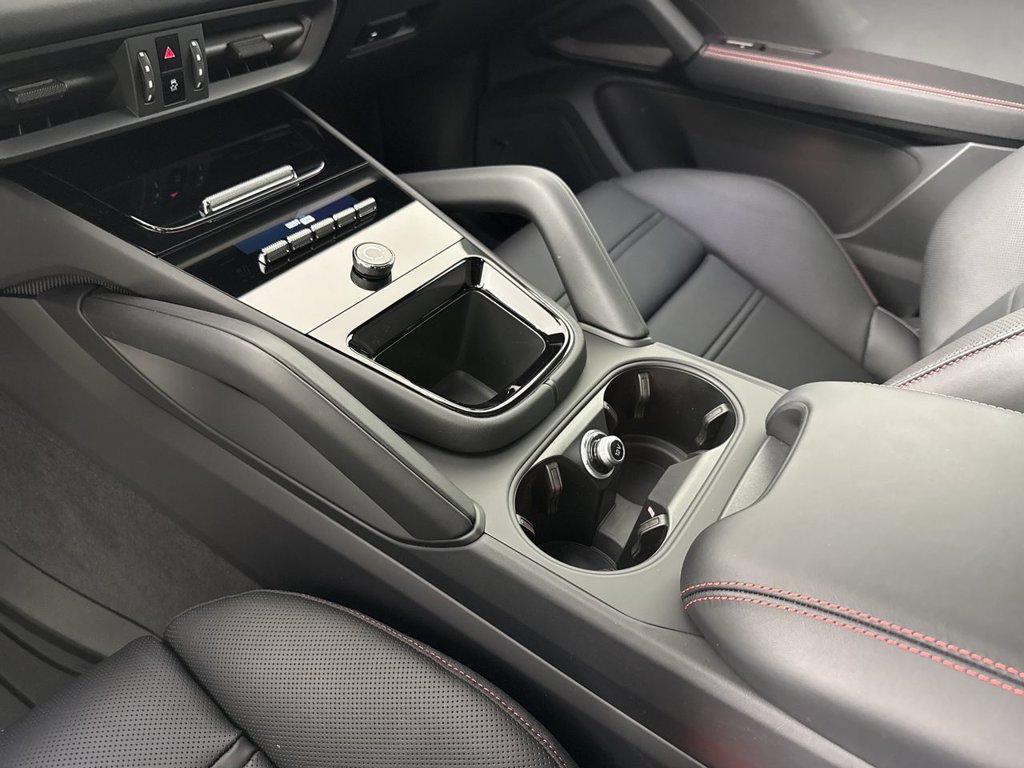 New 2026 Porsche Cayenne GTS AWD/4WD image 31
