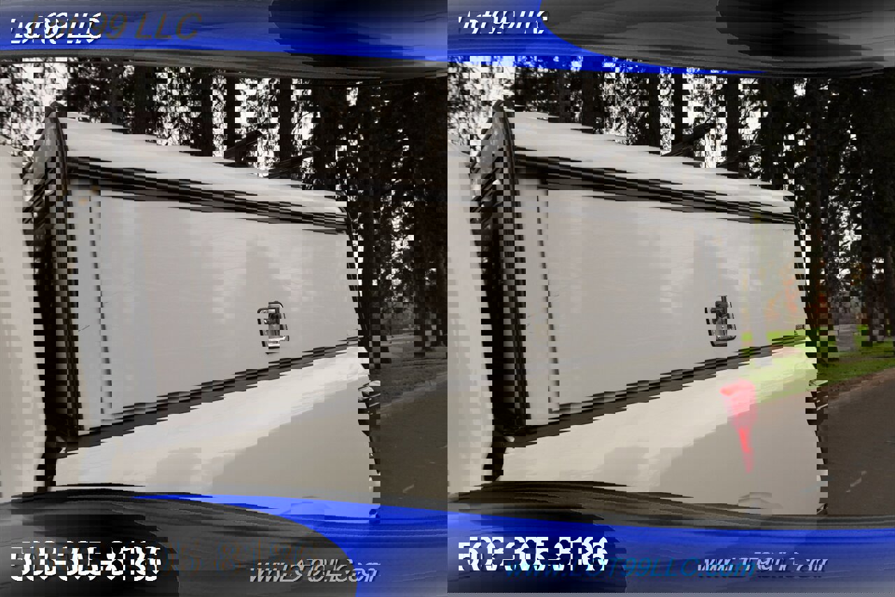 Used 2021 Nissan Titan SV w/ SV Convenience Package image 15