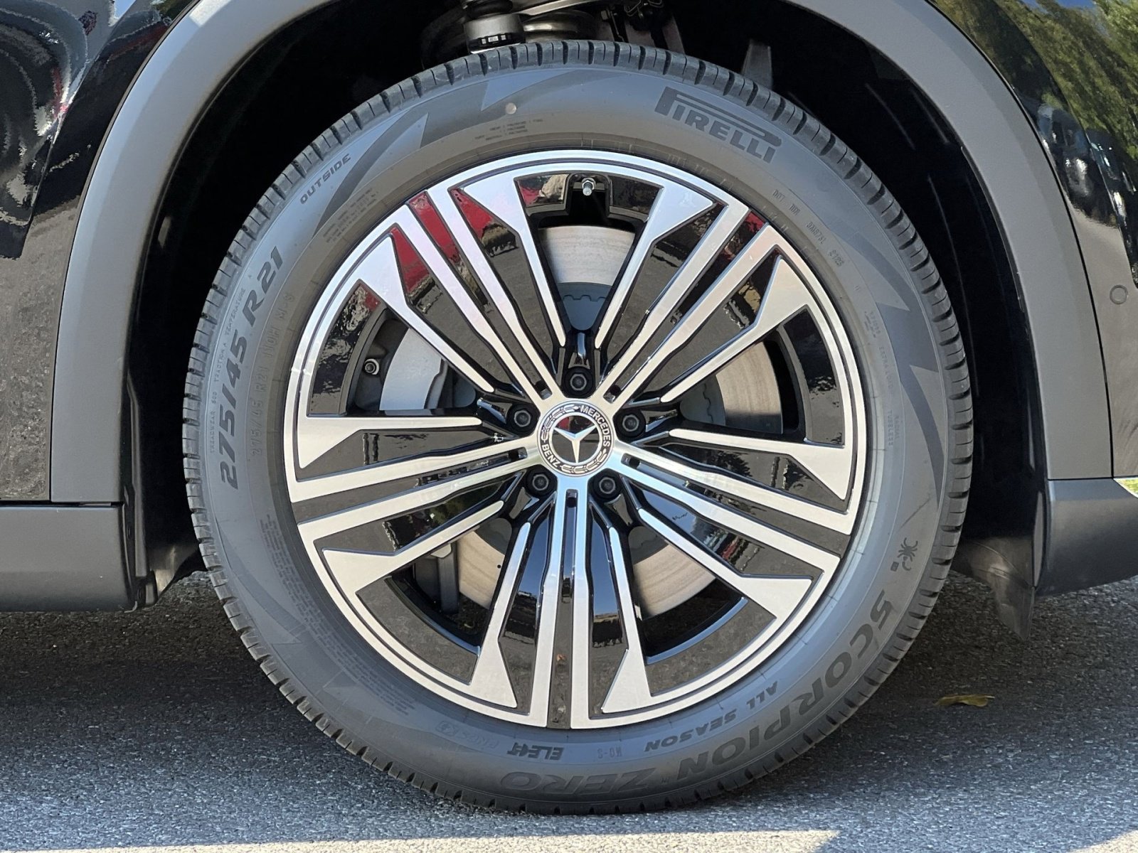 New 2026 Mercedes-Benz EQS 400 4MATIC SUV image 10