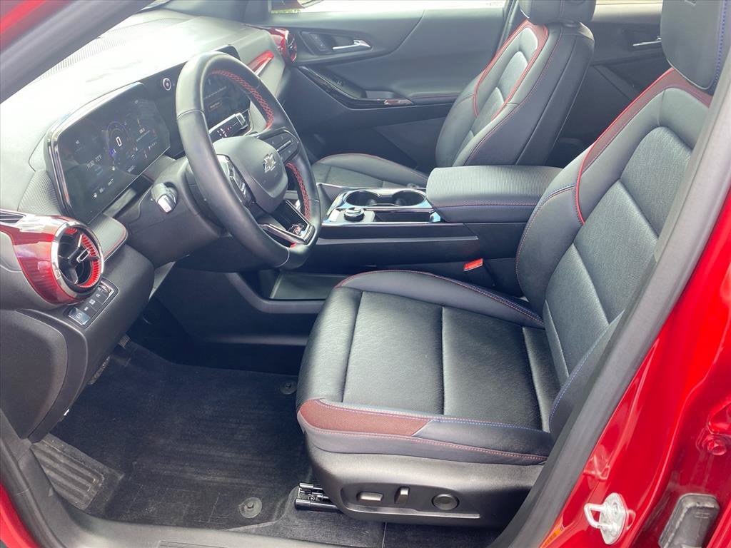 Used 2025 Chevrolet Equinox RS w/ Safety and Technology Package AWD/4WD image 9