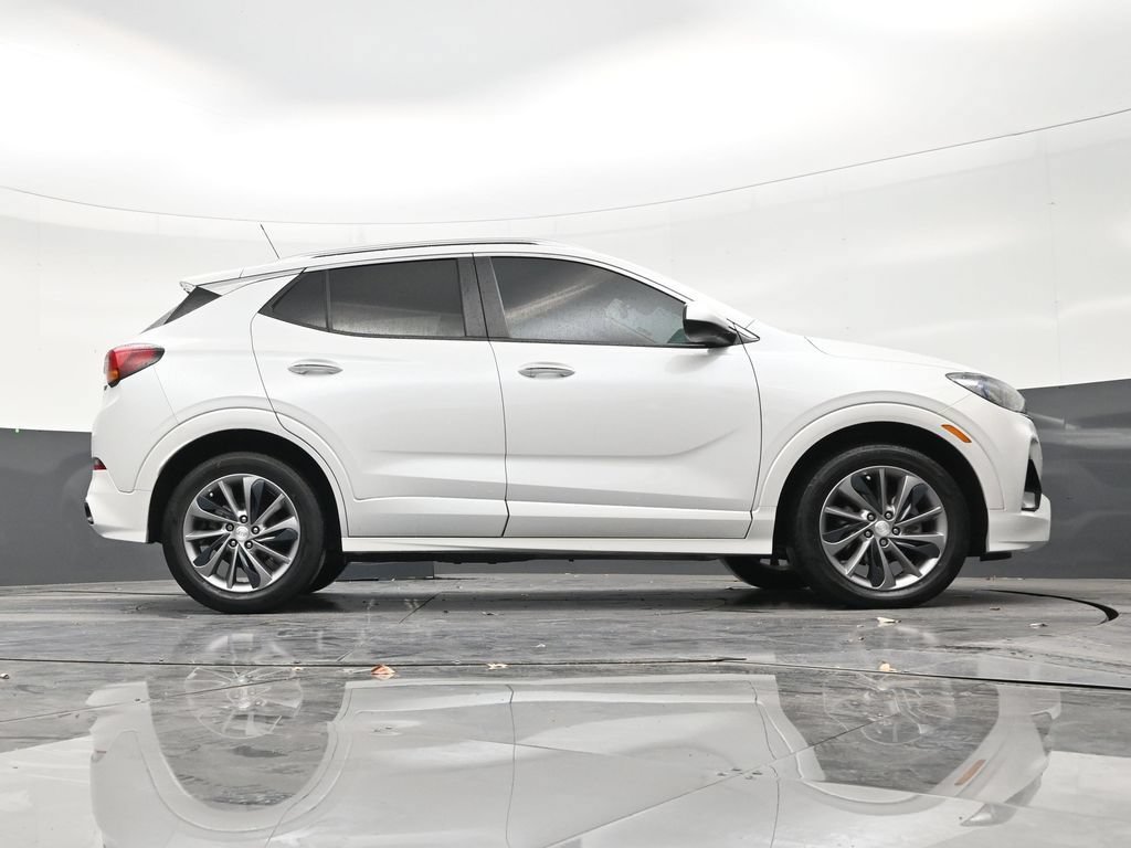 Used 2022 Buick Encore GX Select w/ Sport Touring Package FWD image 26