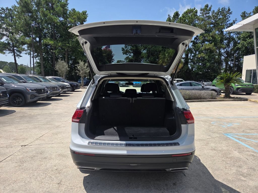 Used 2019 Volkswagen Tiguan SE w/ Panoramic Sunroof Package FWD image 27