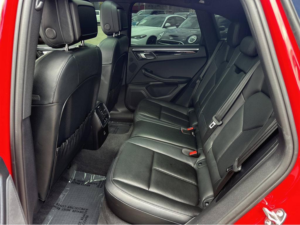 Used 2024 Porsche Macan w/ Premium Plus Package AWD/4WD image 10