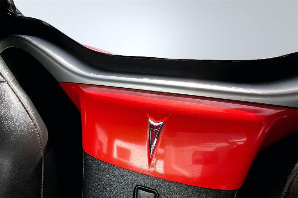 Used 2008 Pontiac Solstice GXP w/ Premium Package image 27