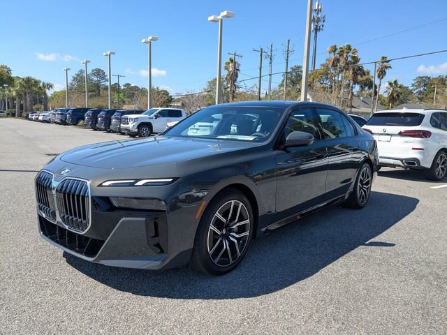 New 2026 BMW 760i xDrive w/ Luxury Rear Seating Package image 8