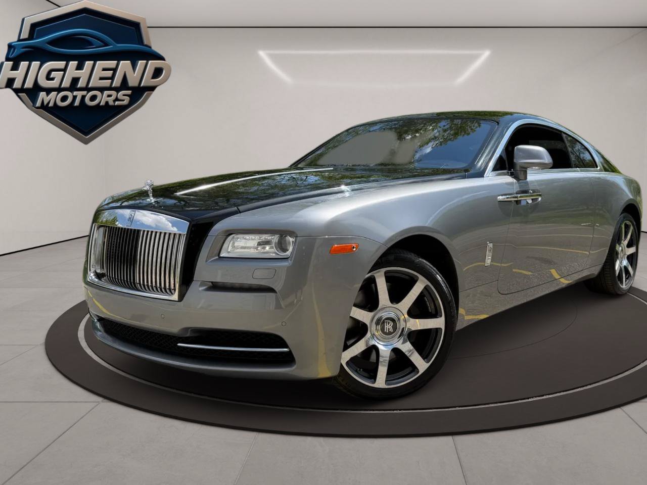 Used 2016 Rolls-Royce Wraith RWD image 2