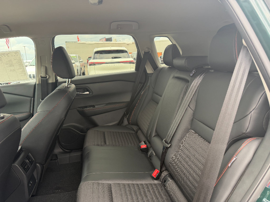 New 2026 Nissan Rogue SV AWD/4WD image 22