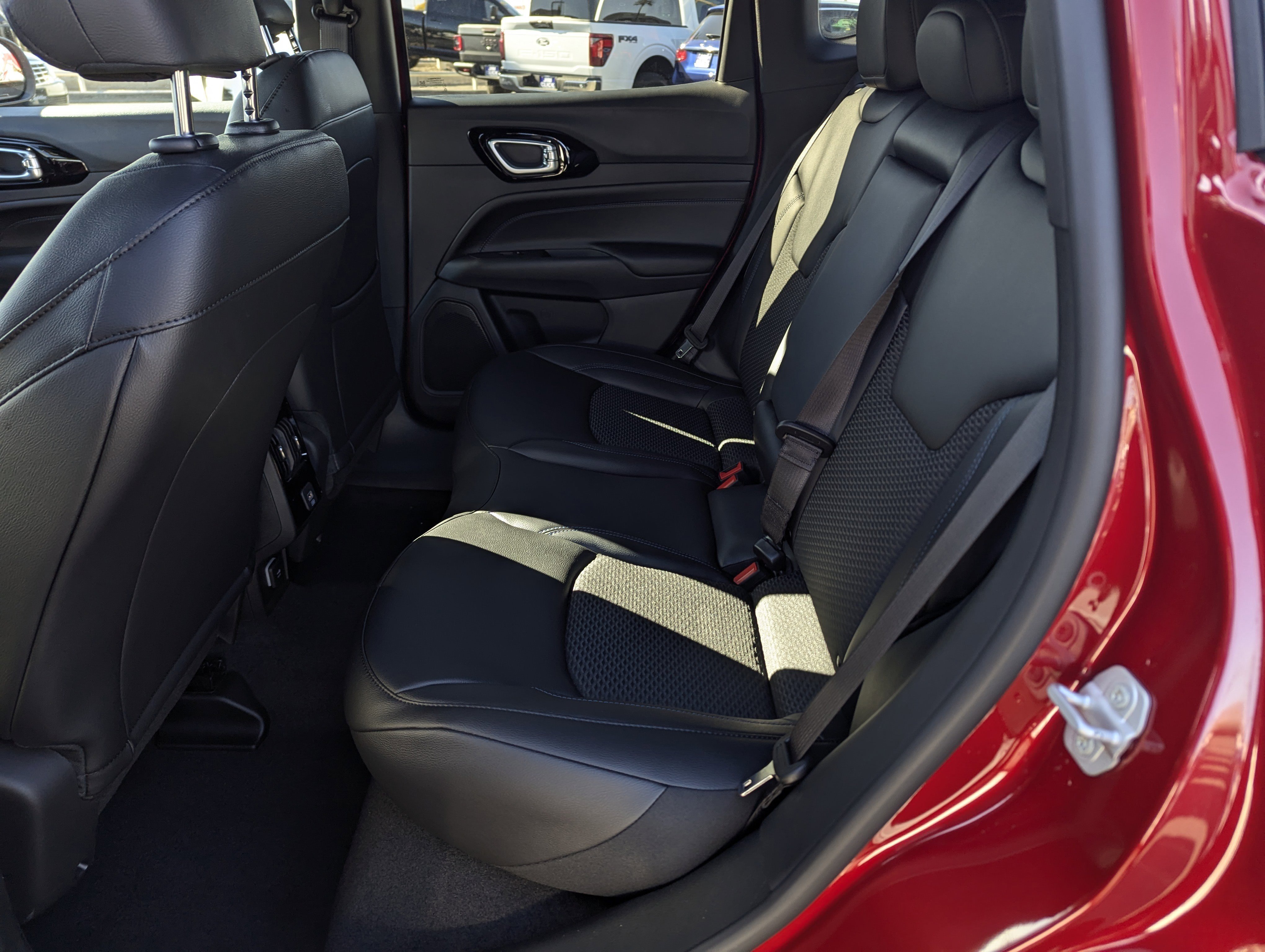 New 2026 Jeep Compass Latitude image 8